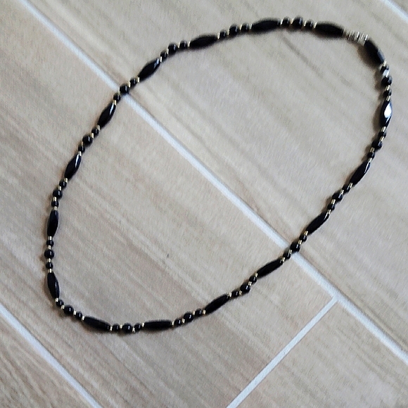 Black Lucite With Gold-tone Accent Beaded Necklace - Picture 2 of 4